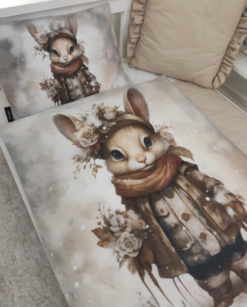 BAWEŁNIANA POŚCIEL DZIECIĘCA / KRÓLICZEK NA SPACERKU / 65 X 75 CM